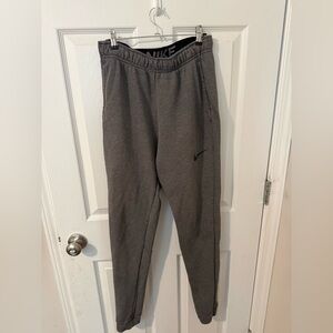 Nike Men’s DriFit Standard Fit Small Tall Gray Sweatpants